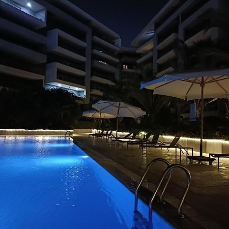 Parkside Boutique 3 Bbr Serviced Apartment - Ocean Blue - Near Airport Kairo Exteriör bild