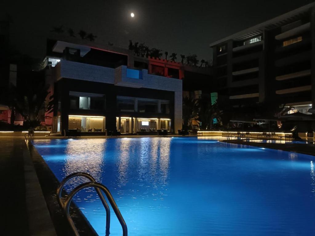 Parkside Boutique 3 Bbr Serviced Apartment - Ocean Blue - Near Airport Kairo Exteriör bild