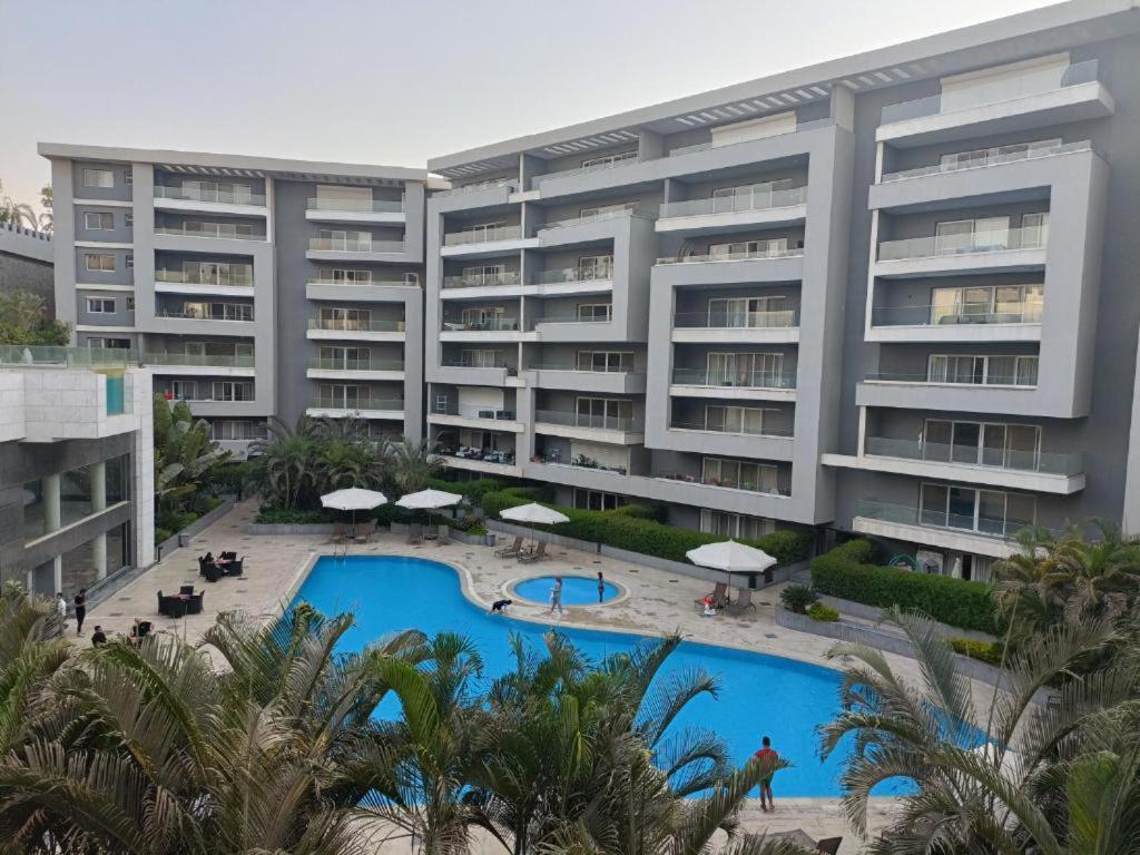Parkside Boutique 3 Bbr Serviced Apartment - Ocean Blue - Near Airport Kairo Exteriör bild