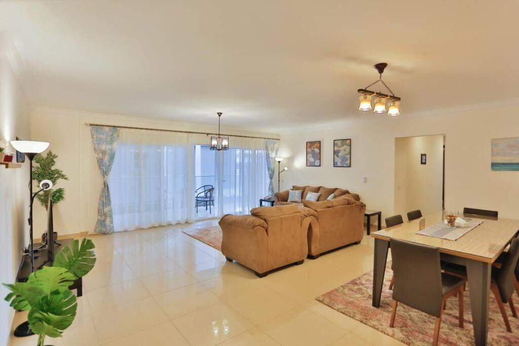 Parkside Boutique 3 Bbr Serviced Apartment - Ocean Blue - Near Airport Kairo Exteriör bild